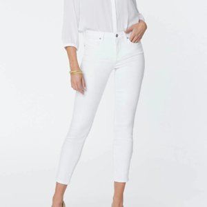 AG White Super Skinny Ankle Jean size 27
